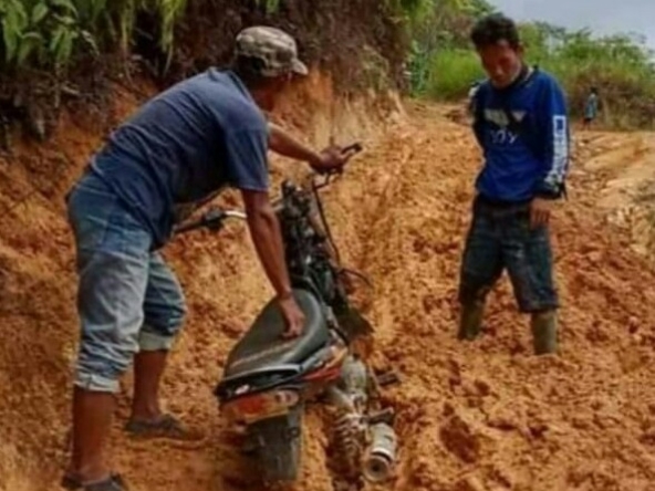 Warga Pematang Sawa Tolak Isu Sesat Soal Proyek Jalan: “Kami Justru Terlalu Lama Dibiarkan Terisolasi”