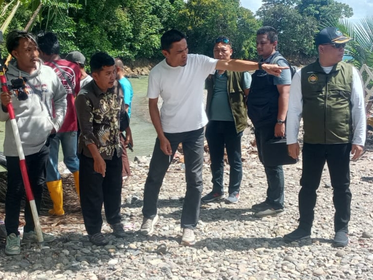 Wabup Tanggamus Dampingi Tim KKP Tinjau Usulan Kampung Nelayan Merah Putih