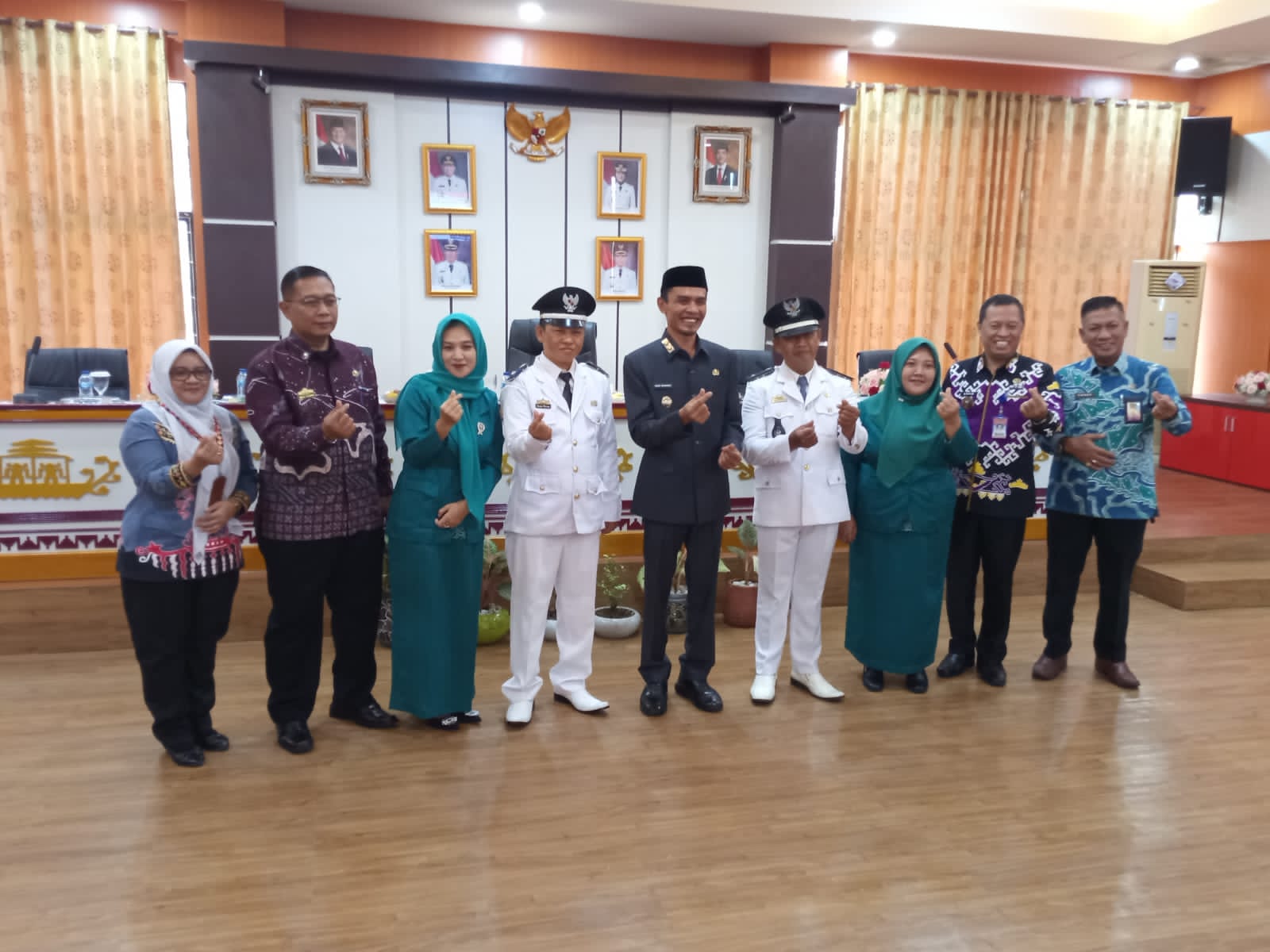 Wabup Agus Suranto Lantik Dua Penjabat Kepala Pekon, Tekankan Profesionalisme Dan Pelayanan Publik