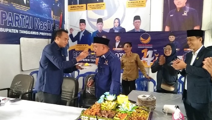 NasDem Tanggamus Rayakan HUT Ke-14, Salurkan Sembako Dan Santunan Anak Yatim