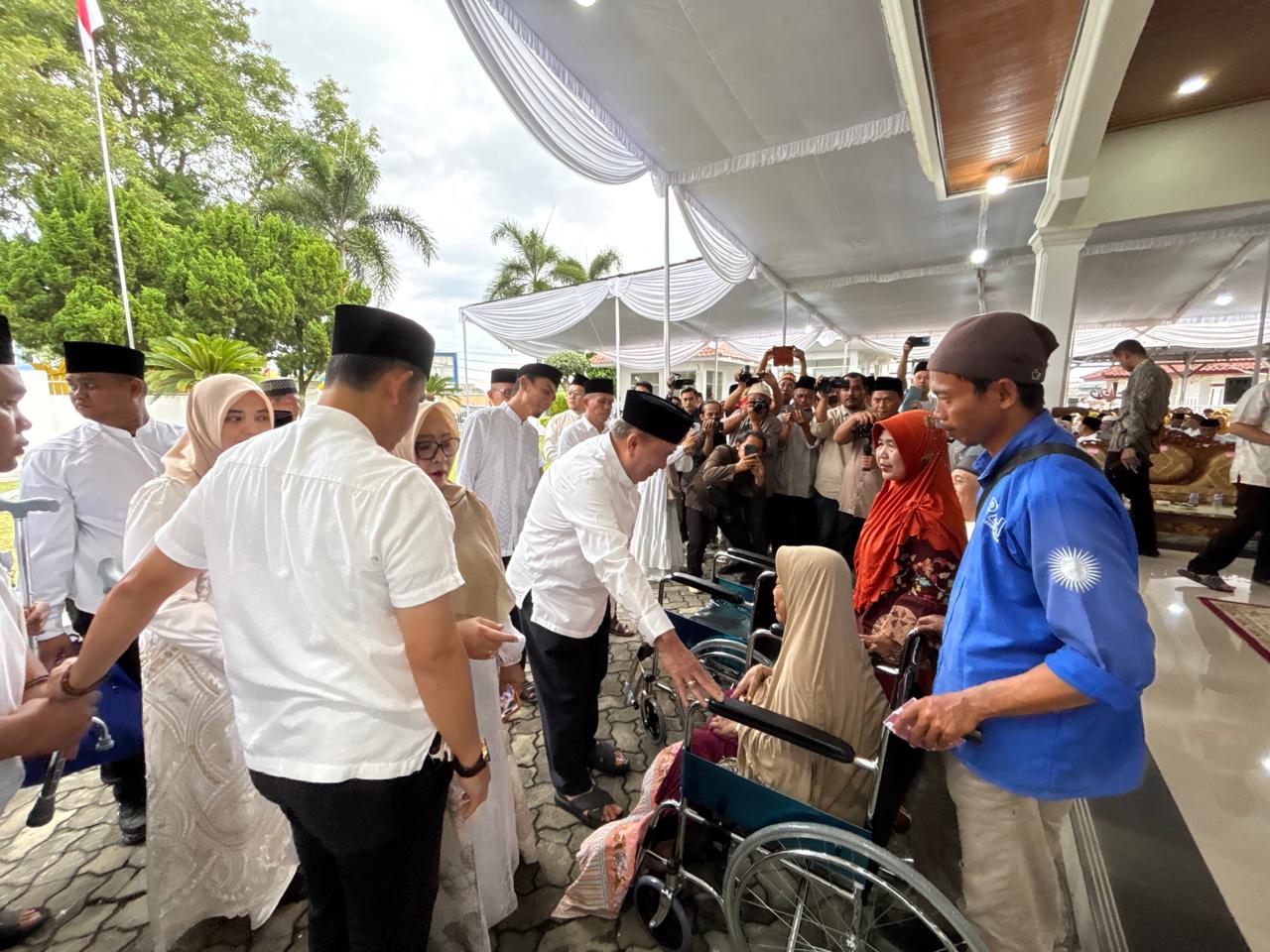 Genap Setahun Berkuasa, Komitmen Anti-Main Uang Diuji Isu Fee Proyek Dan Sistem Lama