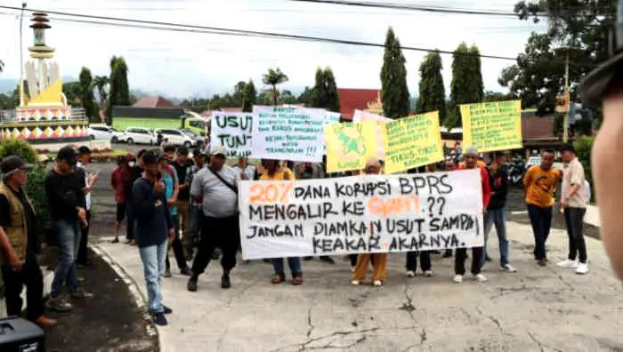 Aksi Pemuda dan Alarm Anti-Korupsi Di Tanggamus