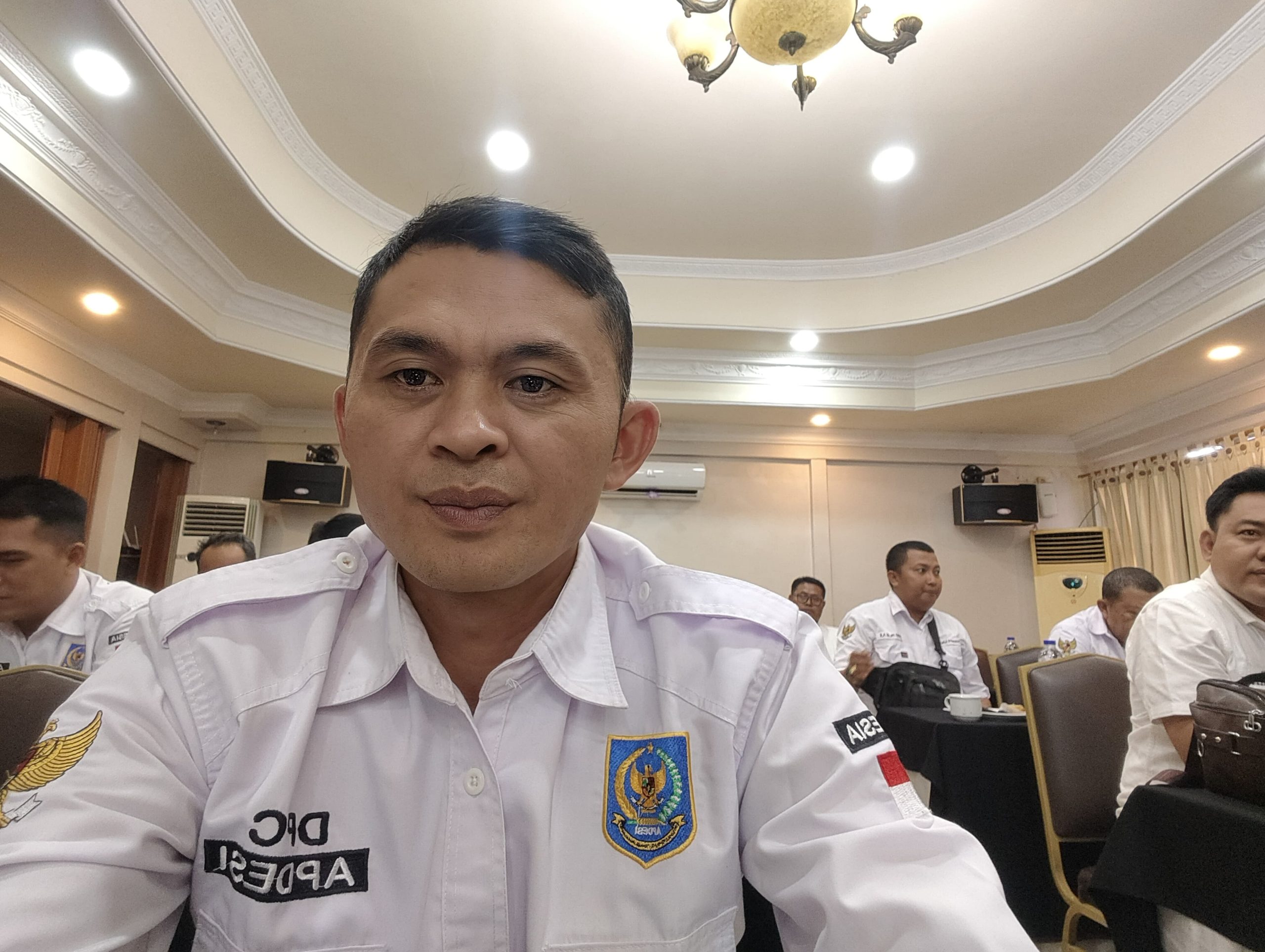 Ketua DPK Apdesi Ulu Belu Ungkap Oknum Wartawan Minta Pembayaran Media Bawa Keluarga.