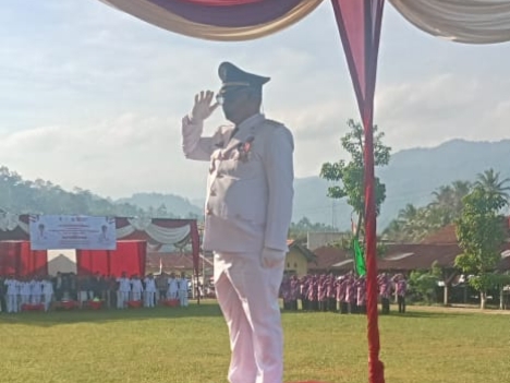 Pimpin Upacara HUT ke-80 RI, Camat Way Ratai Ajak Jaga Persatuan Dan Kesatuan